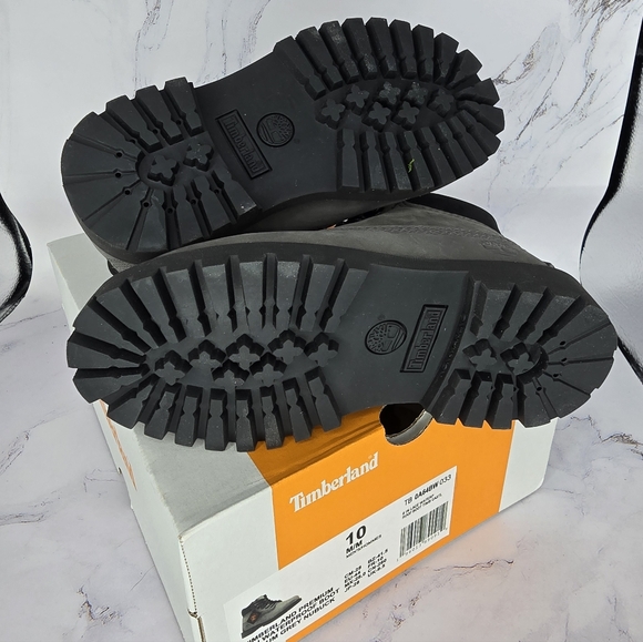 Timberland Kids Gray and Black Boots - Picture 6 of 7